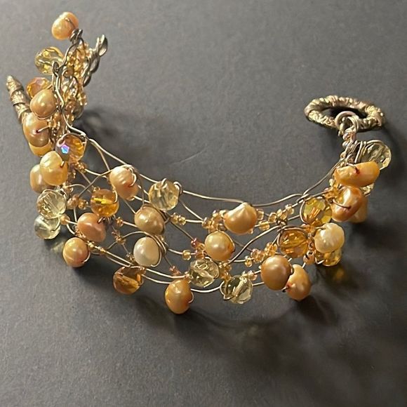 Rhinestone Pearl Bracelet - Picture 4 of 17